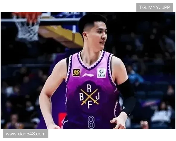 朱松玮半场17分钟高效7中4砍10分攻防俱佳引关注表现抢眼赛 朱松玮半场17分钟高效7中4砍10分攻防俱佳引关注表现抢眼赛